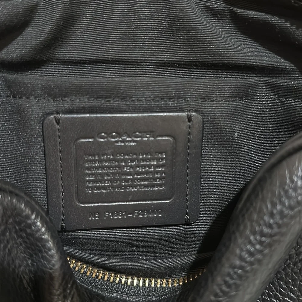 Coach Mini Isla Camera Bag - Picture 5 of 5